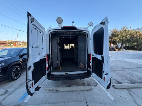 Used 2019 Ford Transit 150 130 Medium Roof image 8