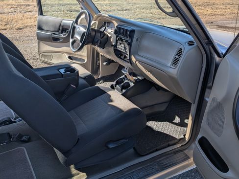 Used 2003 Ford Ranger XLT image 12