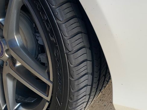 Used 2017 Mercedes-Benz E 400 4MATIC Coupe image 28