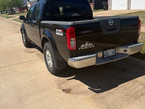 Used 2008 Nissan Frontier NISMO w/ Moonroof Pkg image 4