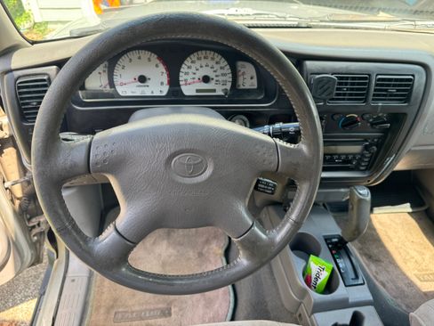 Used 2003 Toyota Tacoma PreRunner image 14