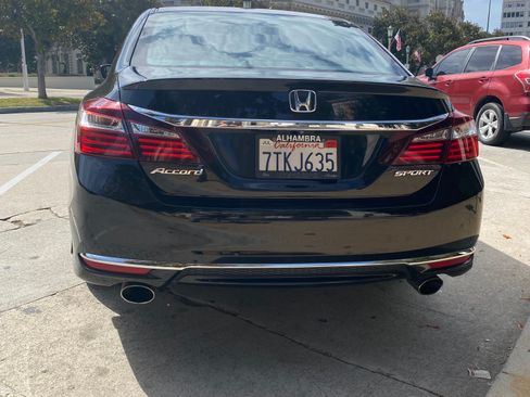 Used 2016 Honda Accord Sport image 8