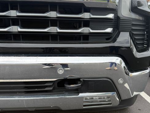 Used 2022 Chevrolet Silverado 1500 LTZ w/ LTZ Premium Package AWD/4WD image 10