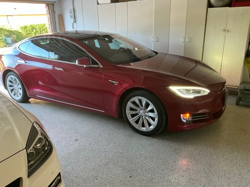 Used 2018 Tesla Model S 100D AWD/4WD image 5