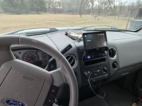 Used 2008 Ford F150 XLT image 8