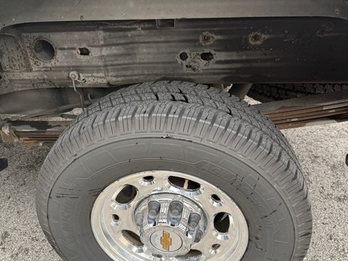 Used 2003 Chevrolet Silverado 2500 LT AWD/4WD image 23