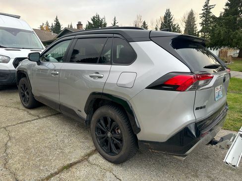 Used 2024 Toyota RAV4 XSE image 2