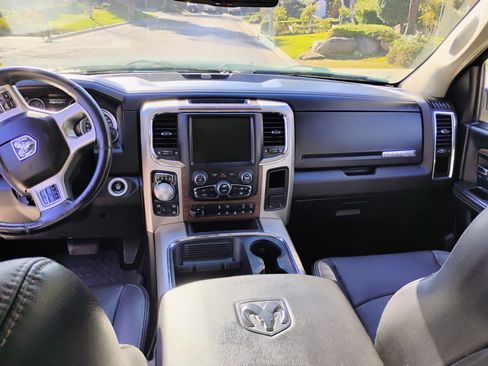 Used 2017 RAM 1500 Laramie w/ Convenience Group image 9