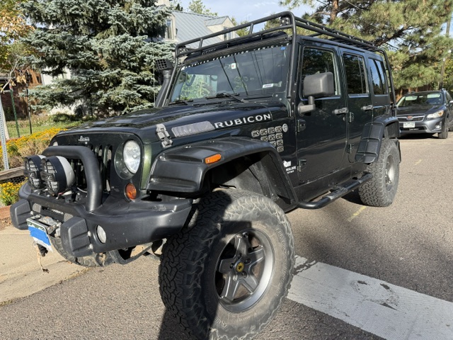 Used 2010 Jeep Wrangler Unlimited Rubicon w/ Dual Top Group AWD/4WD image 6