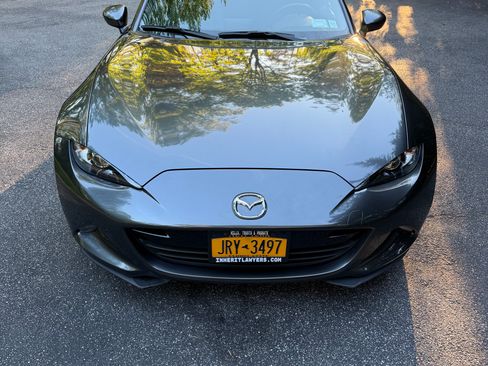 Used 2020 MAZDA MX-5 Miata RF Grand Touring RWD image 6