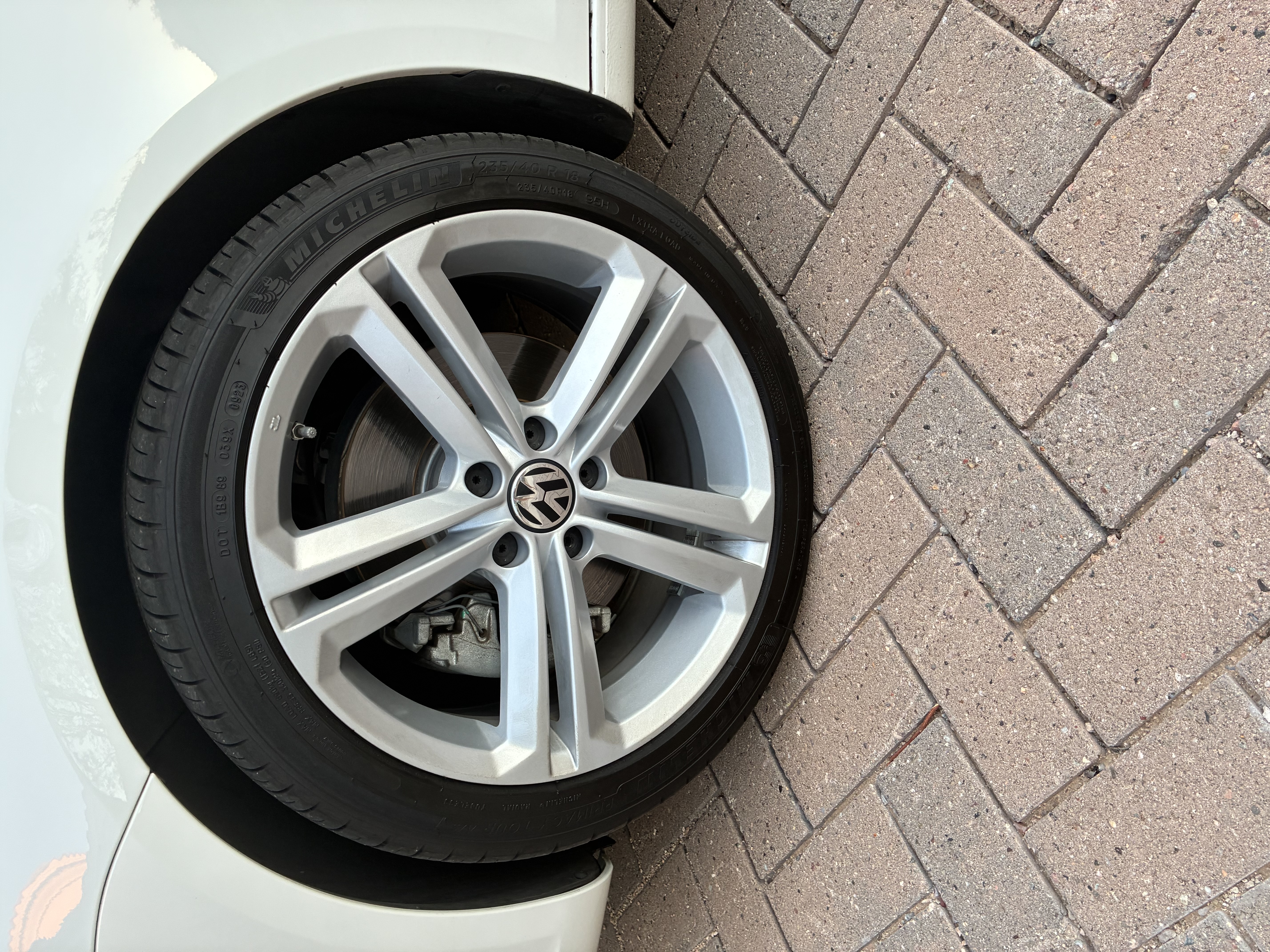 Used 2013 Volkswagen Eos Lux FWD image 17