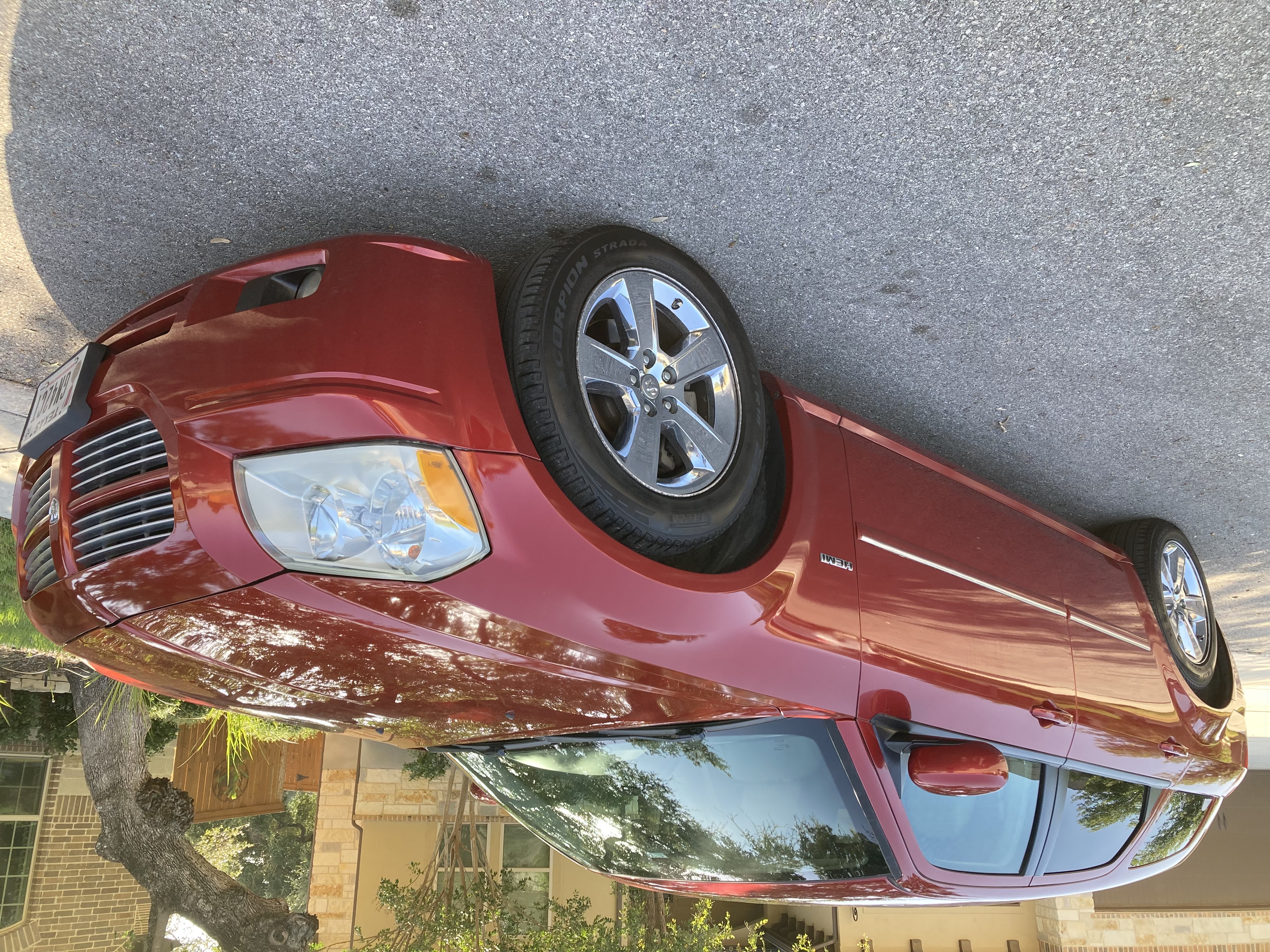 Used 2007 Dodge Magnum R/T RWD image 2