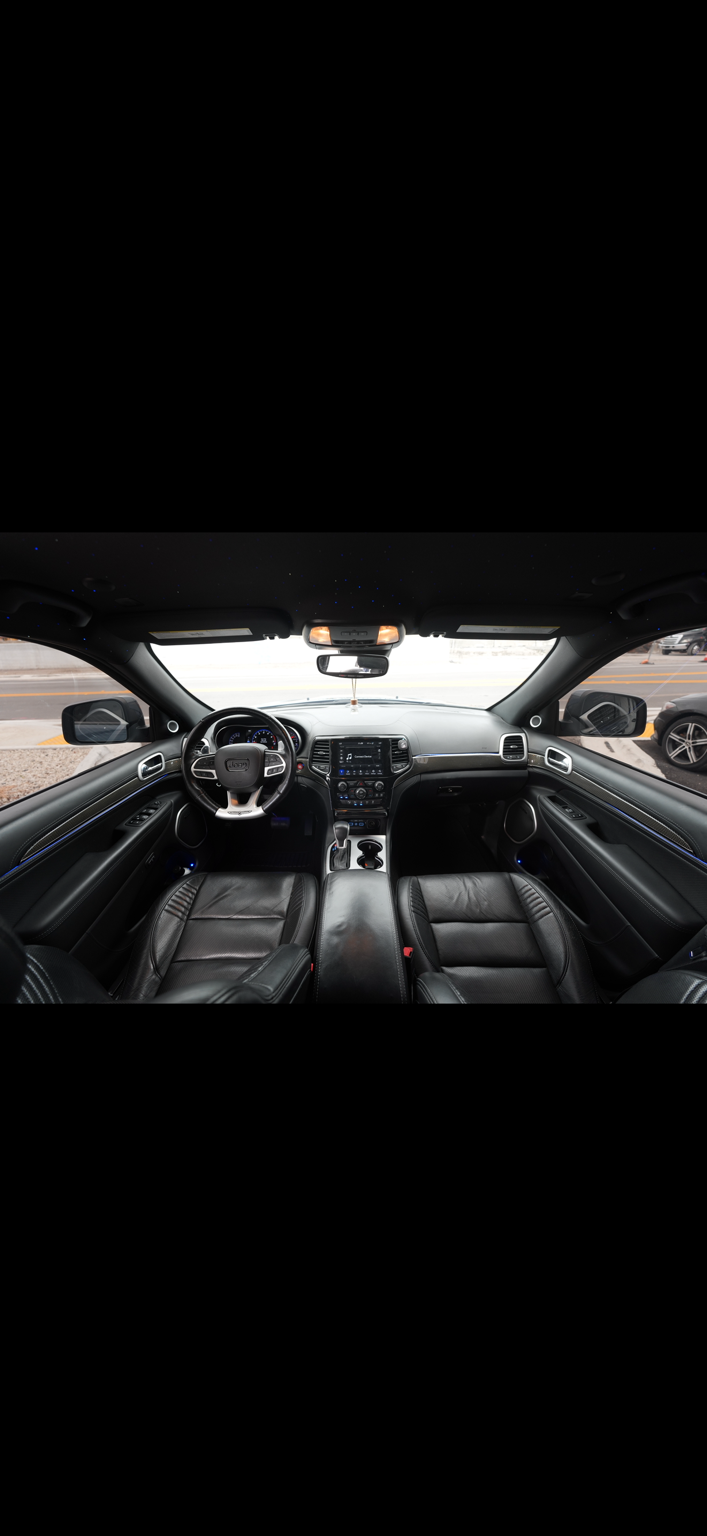Used 2021 Jeep Grand Cherokee Trackhawk AWD/4WD image 2