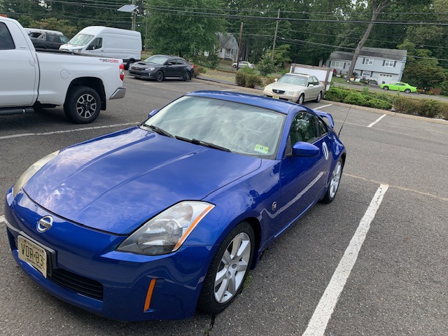 Used 2004 Nissan 350Z Touring w/ Aerodynamics Pkg RWD image 2