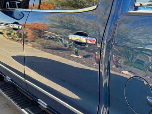 Used 2017 GMC Sierra 1500 SLT w/ SLT Premium Package RWD image 8