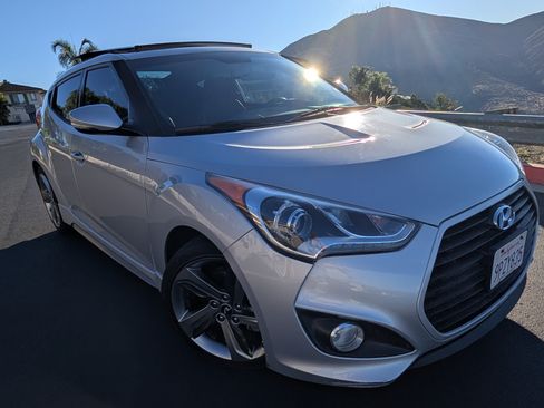 Used 2013 Hyundai Veloster Turbo w/ Ultimate Pkg image 9