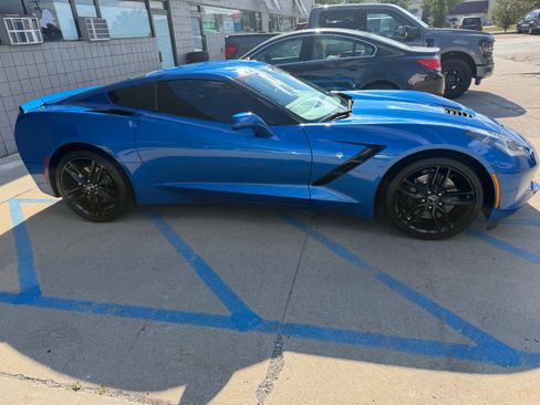 Used 2014 Chevrolet Corvette Stingray Coupe w/ 2LT Preferred Equipment Group RWD image 2