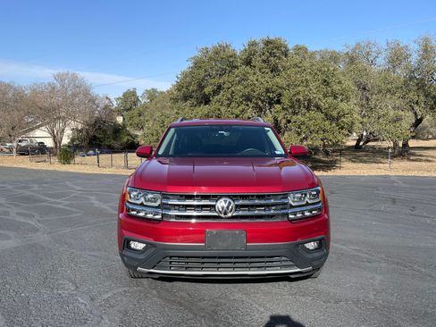 Used 2019 Volkswagen Atlas SE w/ Towing Package image 11