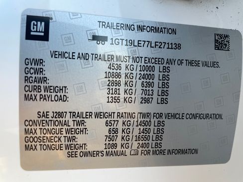 Used 2020 GMC Sierra 2500 4x4 Crew Cab w/ Convenience Package image 9