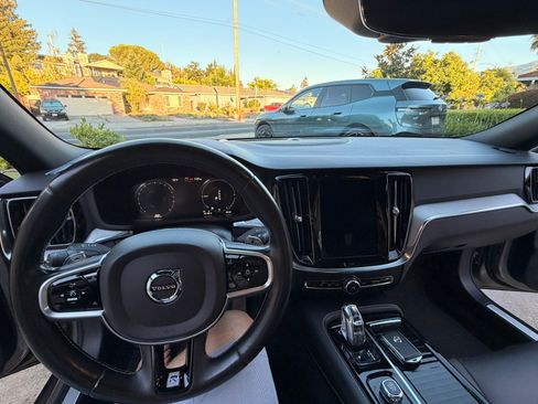 Used 2019 Volvo S60 T8 R-Design AWD/4WD image 5