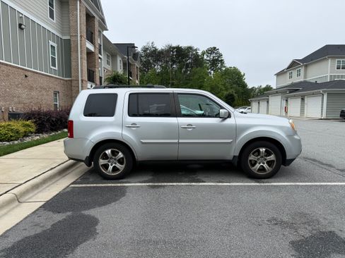Used 2013 Honda Pilot EX-L image 10