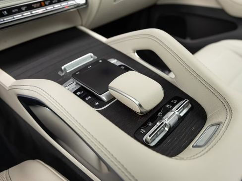 Used 2020 Mercedes-Benz GLE 580 4MATIC image 21