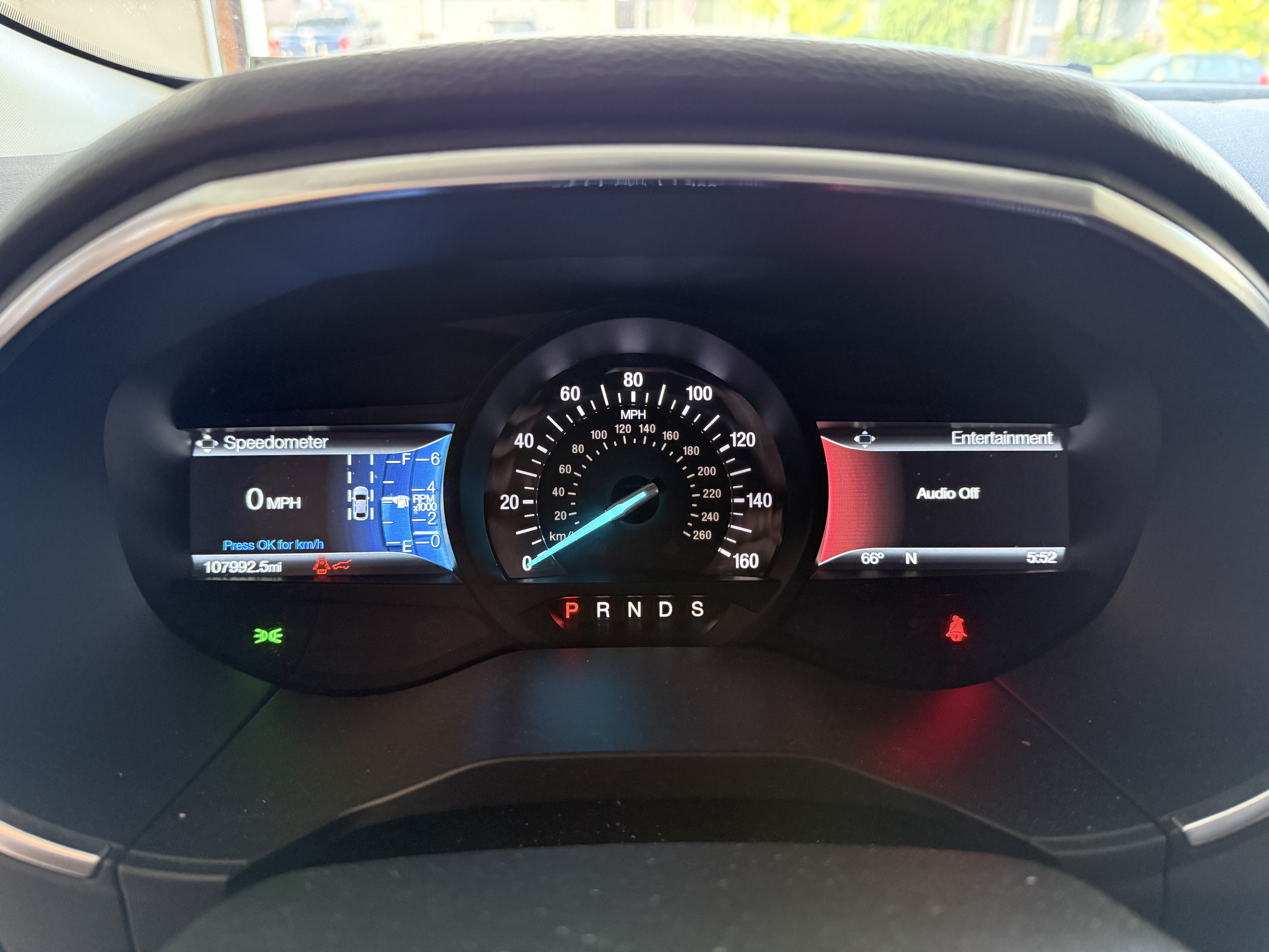 Used 2018 Ford Edge Titanium w/ Equipment Group 302A AWD/4WD image 17