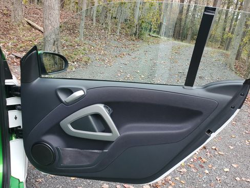 Used 2014 smart fortwo electric drive image 8