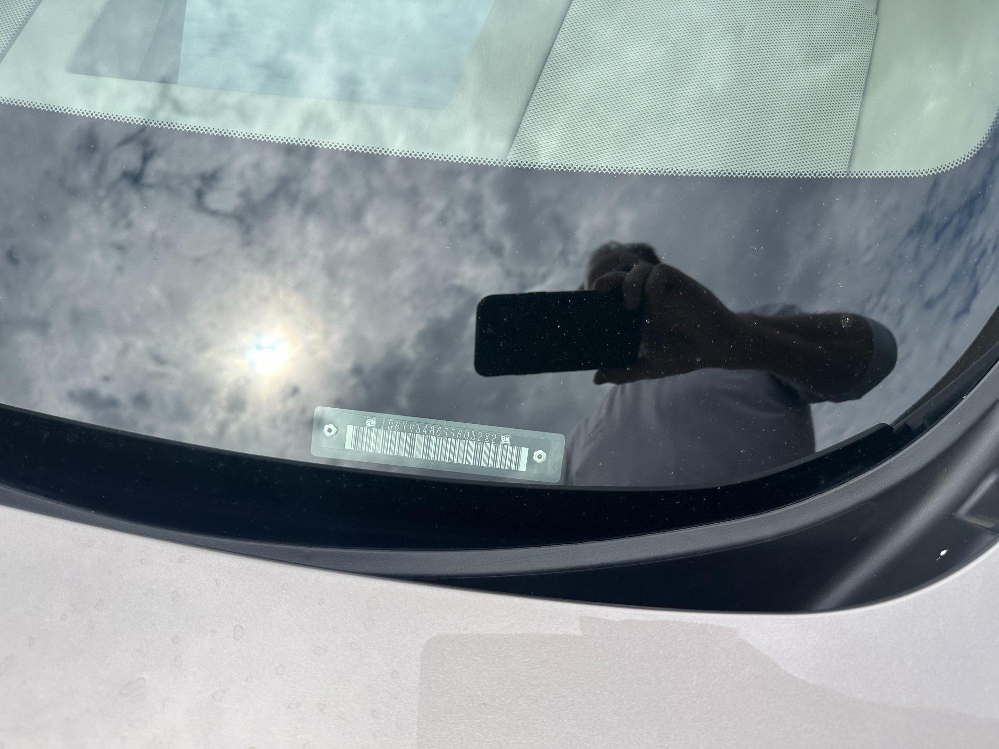 Used 2005 Cadillac XLR RWD image 21