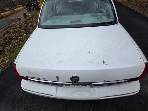 Used 2005 Mercury Grand Marquis GS image 12