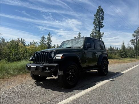 Used 2021 Jeep Wrangler Sport AWD/4WD image 6