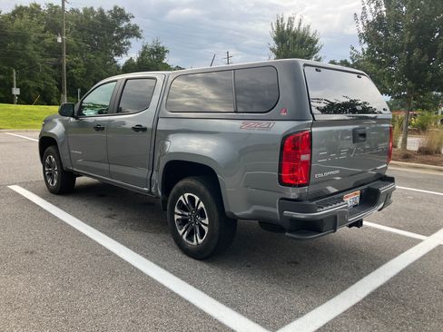 Used 2021 Chevrolet Colorado Z71 AWD/4WD image 9