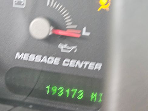 Used 2004 Ford Expedition Eddie Bauer image 4