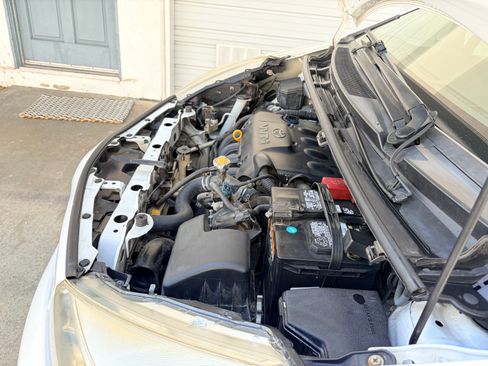 Used 2013 Toyota Yaris LE image 26