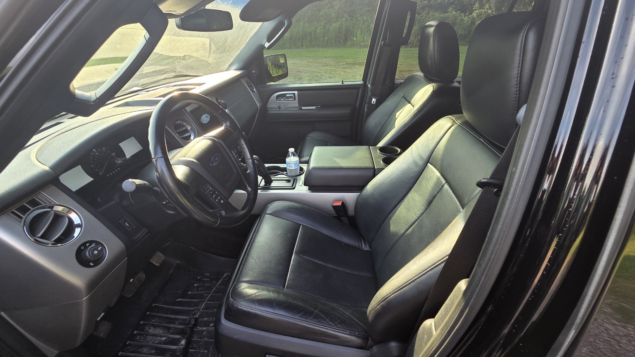 Used 2016 Ford Expedition EL XLT w/ Equipment Group 202A AWD/4WD image 11