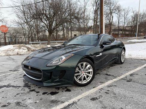 Used 2016 Jaguar F-TYPE Coupe 2D image 5