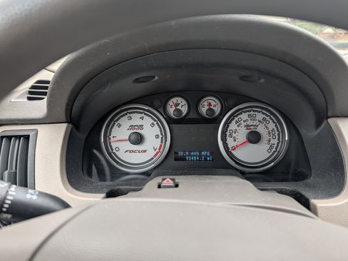 Used 2009 Ford Focus SE image 18