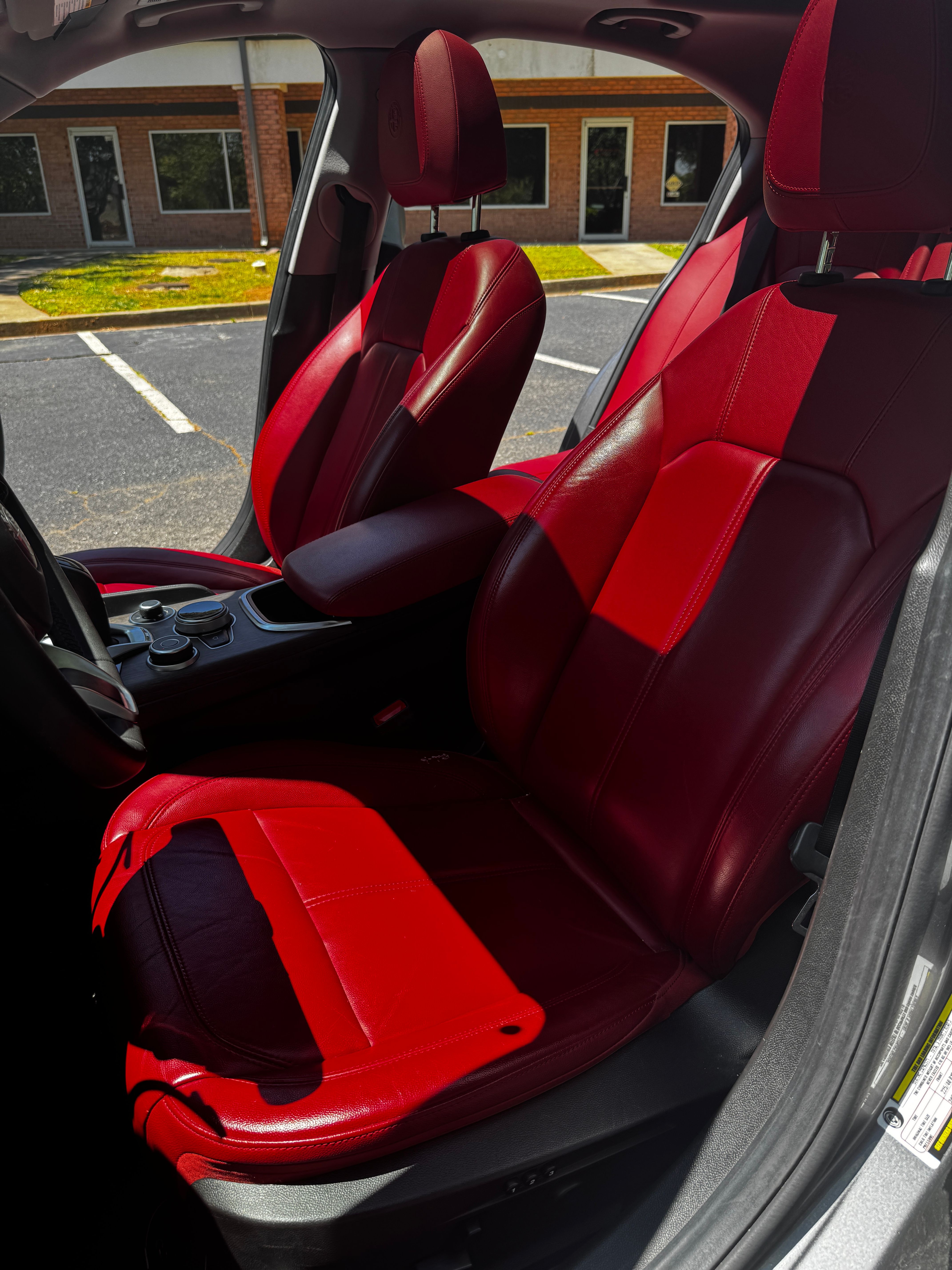Used 2021 Alfa Romeo Giulia Ti w/ Nero Edizione RWD image 18