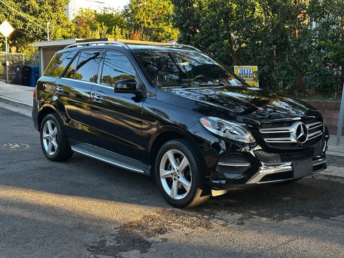 Used 2018 Mercedes-Benz GLE 350 4MATIC image 1