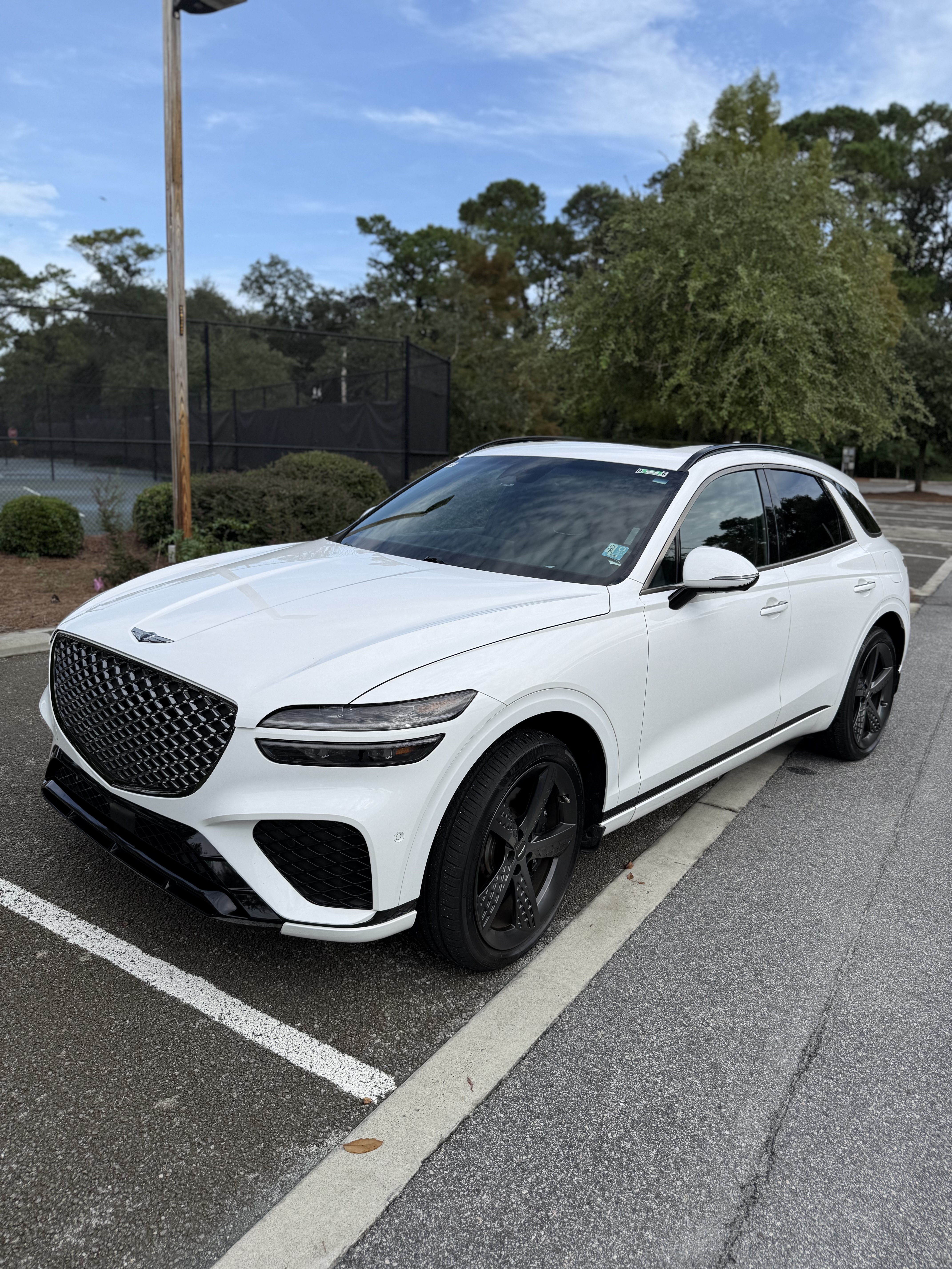 Used 2023 Genesis GV70 3.5T Sport w/ Sport Prestige Package AWD/4WD image 6