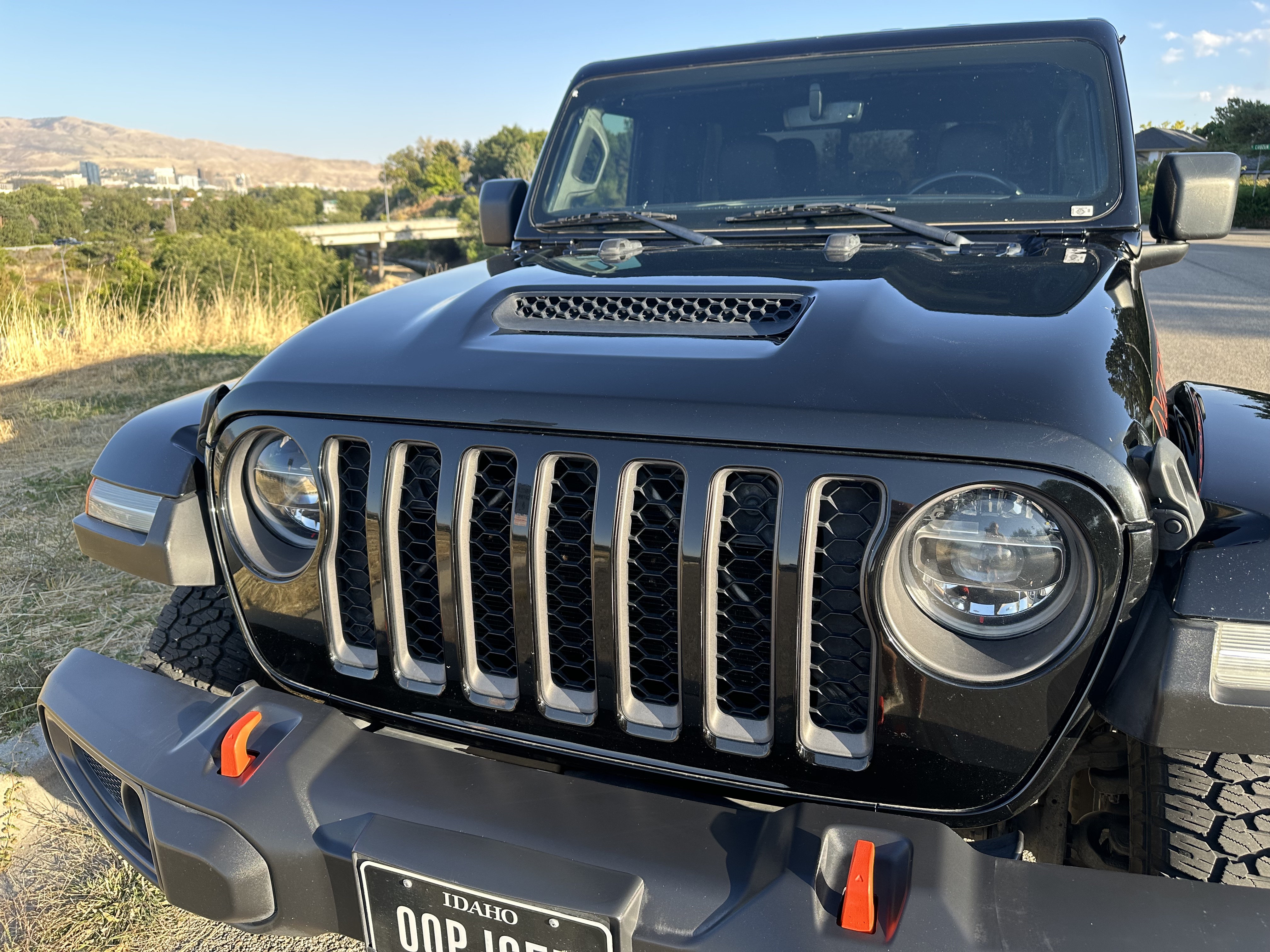 Used 2021 Jeep Gladiator Mojave AWD/4WD image 12