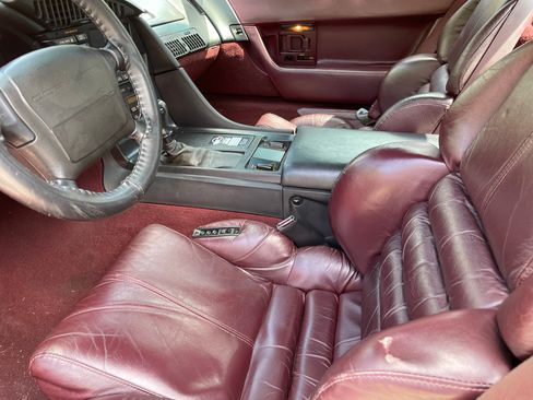 Used 1993 Chevrolet Corvette Coupe RWD image 1