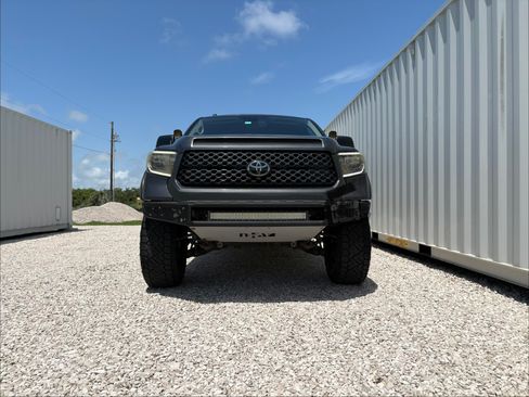 Used 2018 Toyota Tundra SR5 w/ TRD Off Road Package AWD/4WD image 6