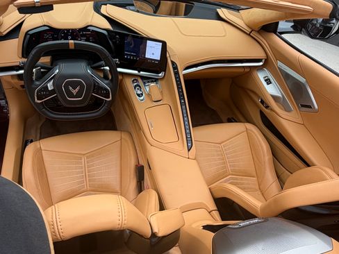 Used 2022 Chevrolet Corvette Stingray Premium Conv w/ Z51 Performance Package RWD image 12