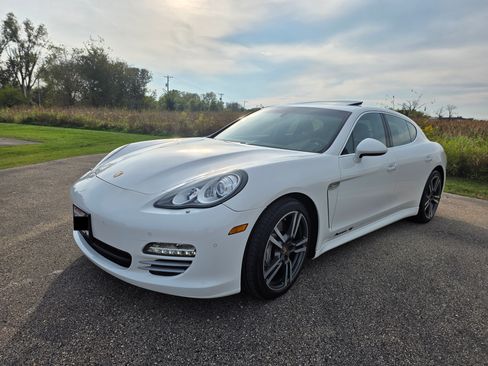 Used 2010 Porsche Panamera 4S AWD/4WD image 4