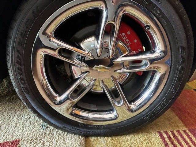 Used 2005 Chevrolet SSR w/ Preferred Equipment Group RWD image 6