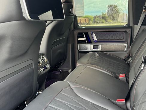 Used 2025 Mercedes-Benz G 550 image 14