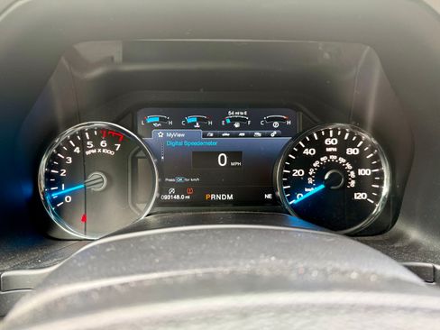 Used 2017 Ford F150 Lariat w/ Equipment Group 502A Luxury AWD/4WD image 10