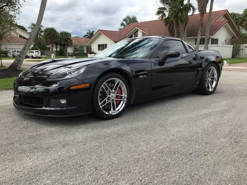 Used 2008 Chevrolet Corvette Z06 w/ Preferred Equipment Group image 1