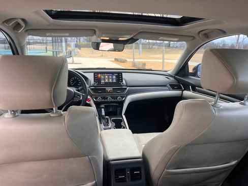 Used 2018 Honda Accord EX-L image 14